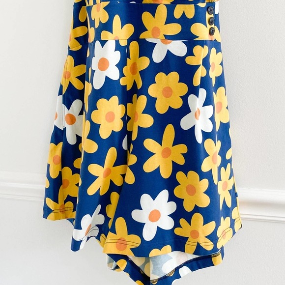 ModCloth Dreaming Of Daises Floral Halter Romper - Picture 7 of 8